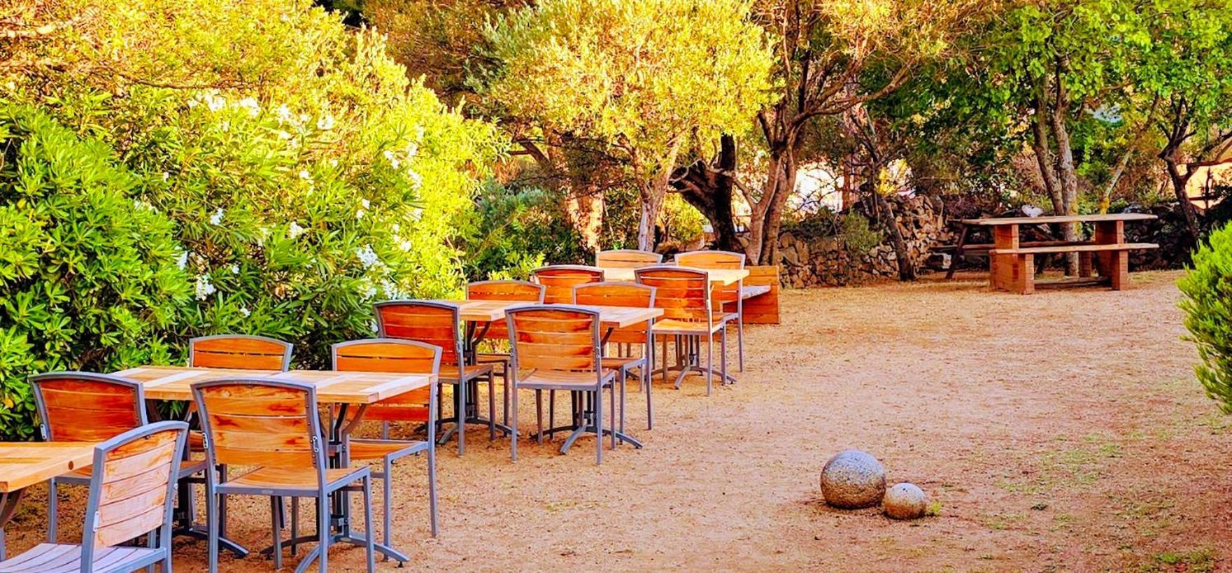 Hotel Cala Di L'Oru Л'Иль-Рус Экстерьер фото